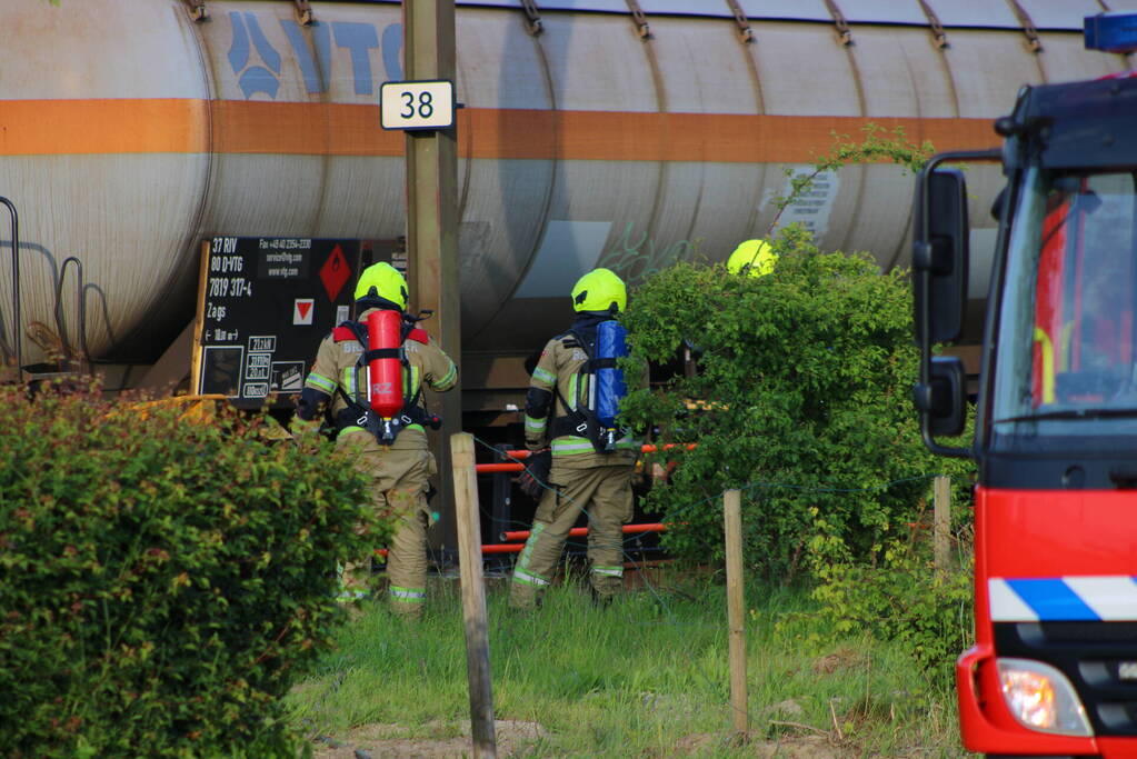Brandweer ingezet voor mogelijke treinbrand