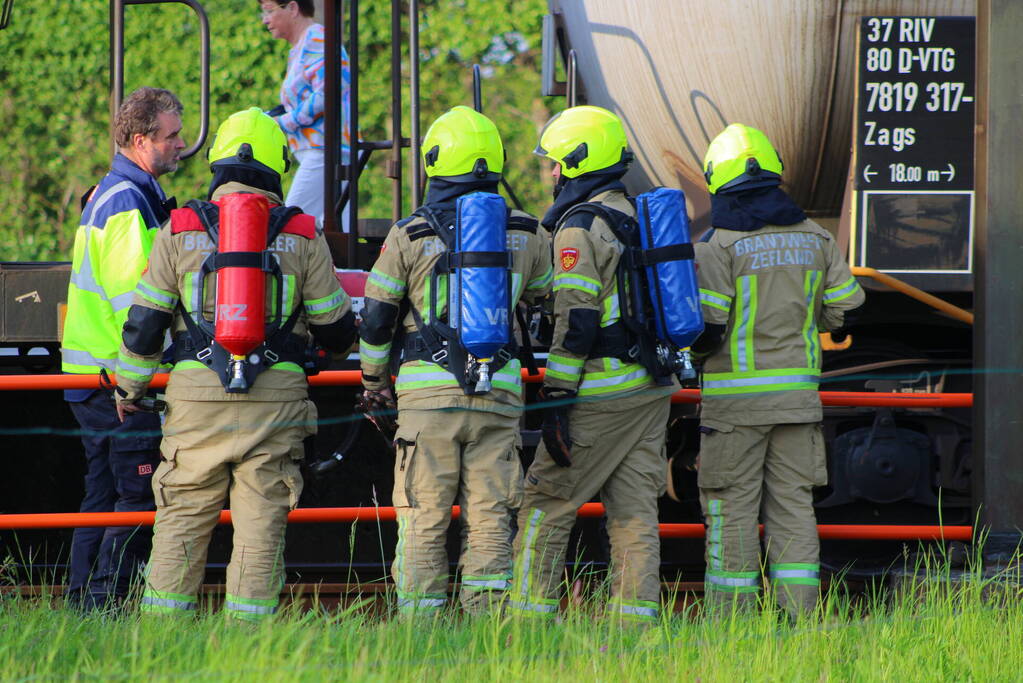 Brandweer ingezet voor mogelijke treinbrand
