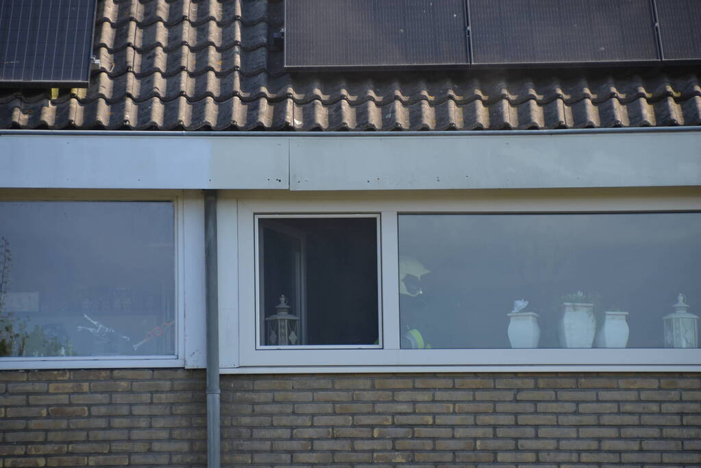Hevige brand in keuken van woning