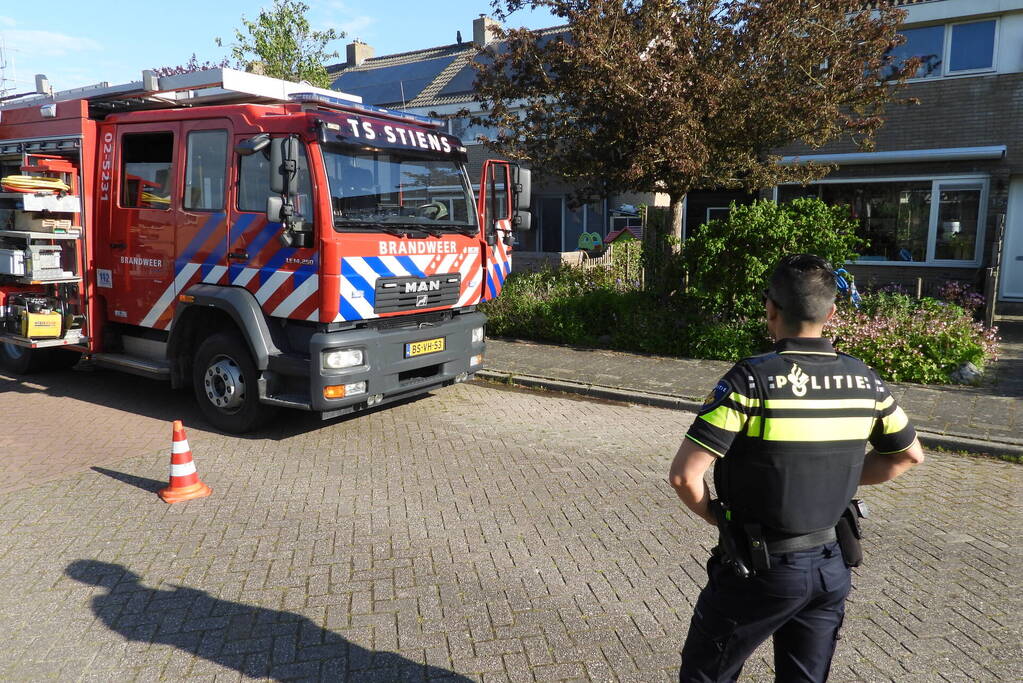 Hevige brand in keuken van woning