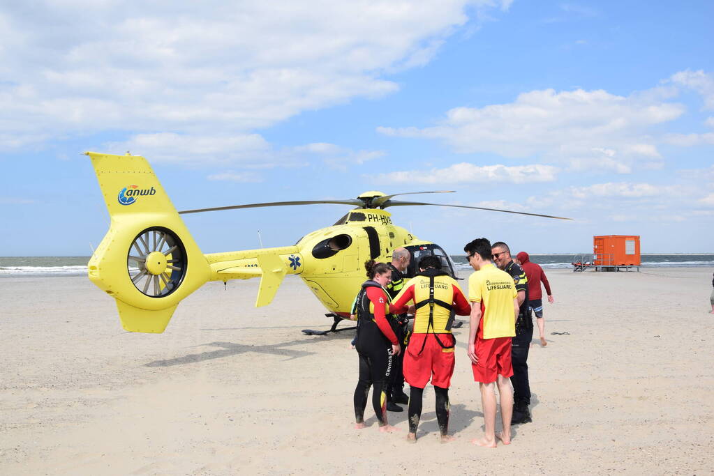 Lifequard ernstig gewond bij ongeval met waterscooter