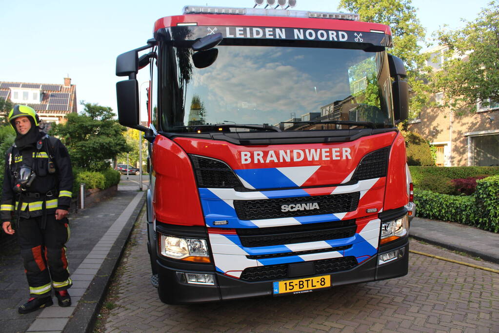 Brandweer ingezet voor keukenbrand, woningen ontruimd