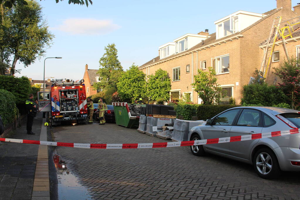 Brandweer ingezet voor keukenbrand, woningen ontruimd