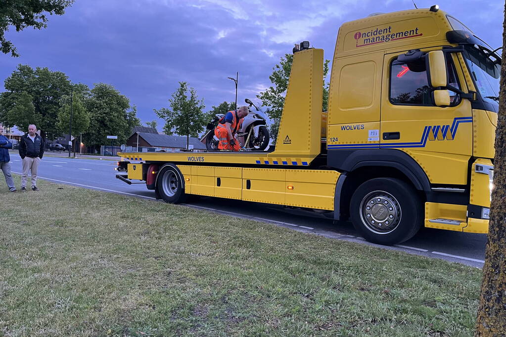 Motorrijder komt ten val