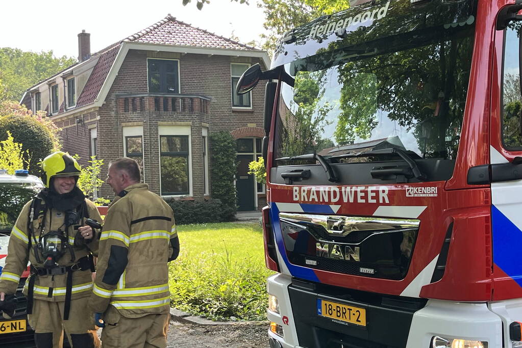 Brand in schuur op woonerf