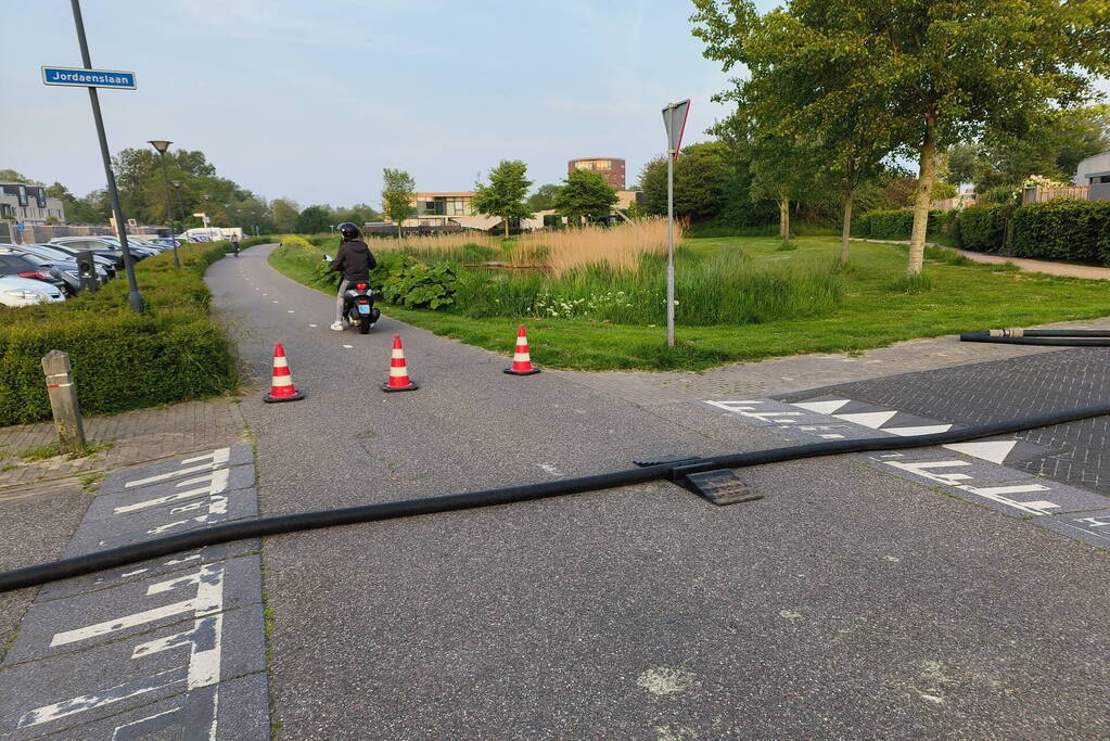 Brand in container snel onder controle