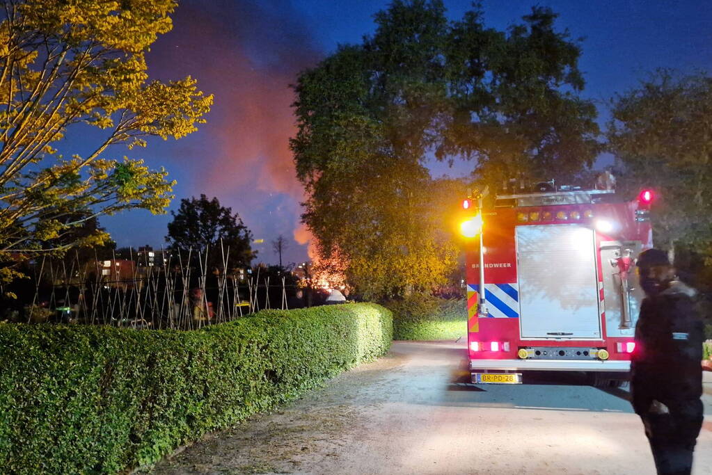 Tuinhuis in as na felle brand
