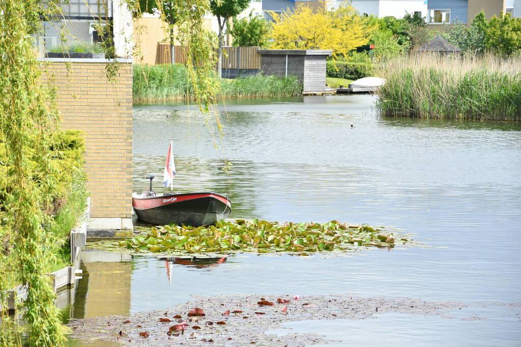 Brandweerduiker ingezet na losdrijvend bootje