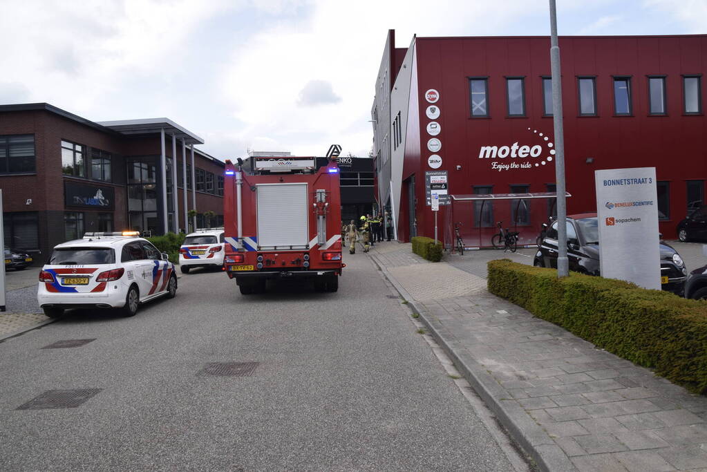 Tuinmeubilair gaat in vlammen op dakterras
