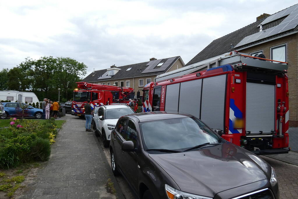 Brandweer redt vastzittende vogel