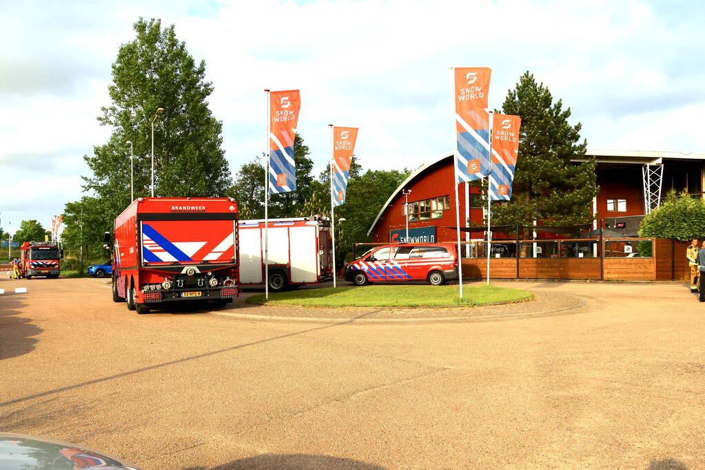 Flinke brandweerinzet na brandmelding bij snowworld