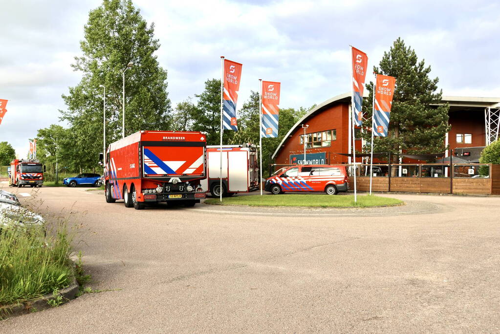 Flinke brandweerinzet na brandmelding bij snowworld