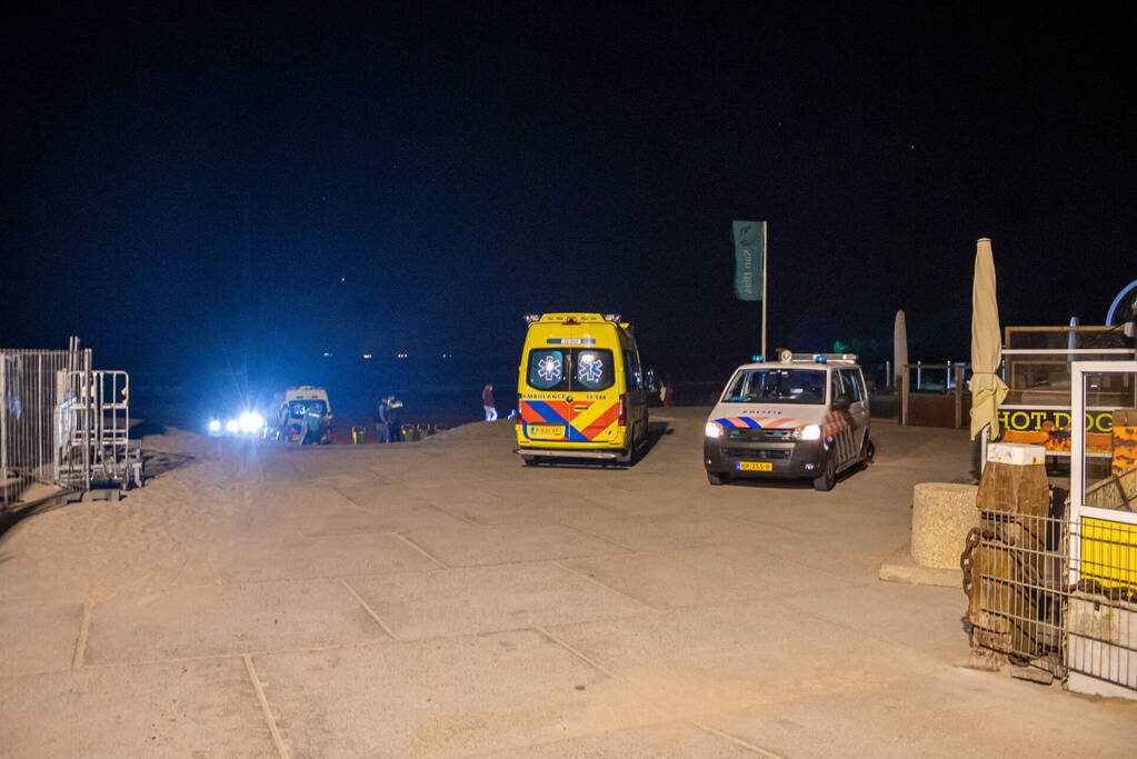 Steekpartij op strand met meerdere gewonden