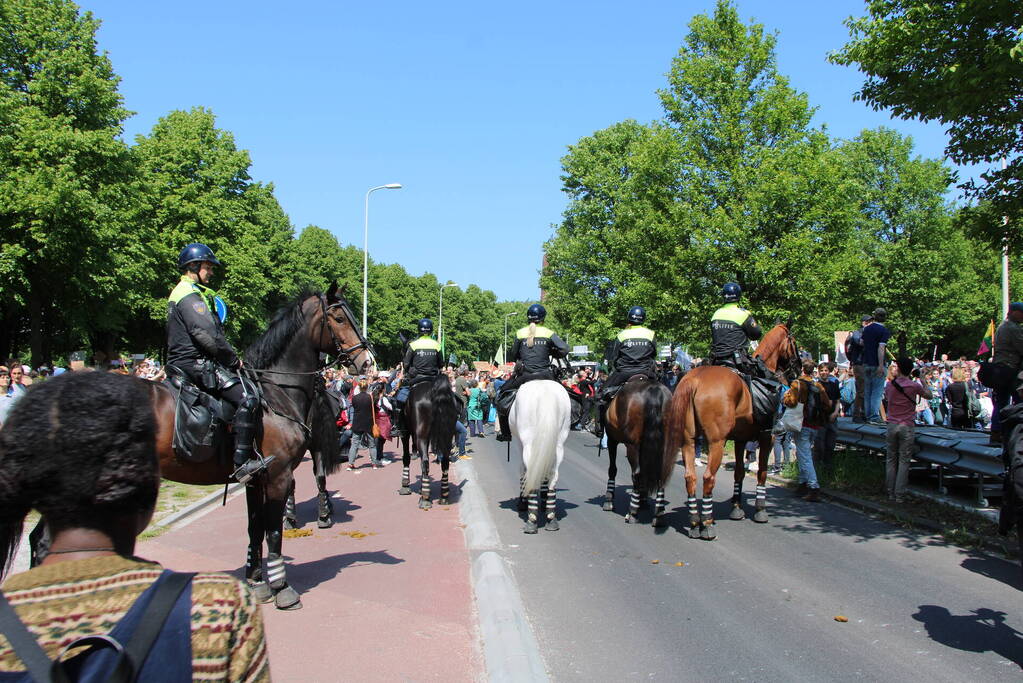 Politie masaal aanwezig bij demonstratie