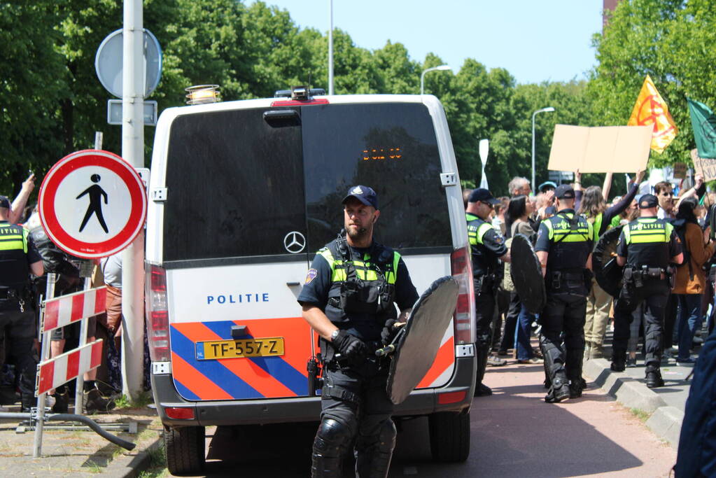Politie masaal aanwezig bij demonstratie