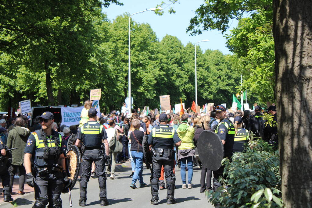 Politie masaal aanwezig bij demonstratie
