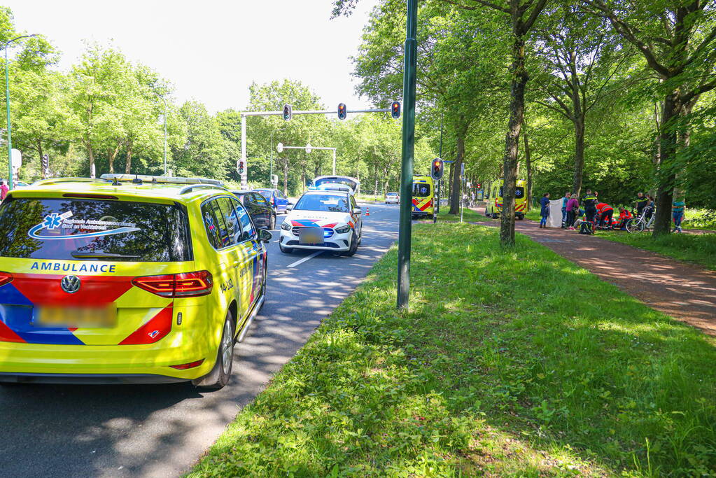 Fietser buitenbewustzijn na botsing
