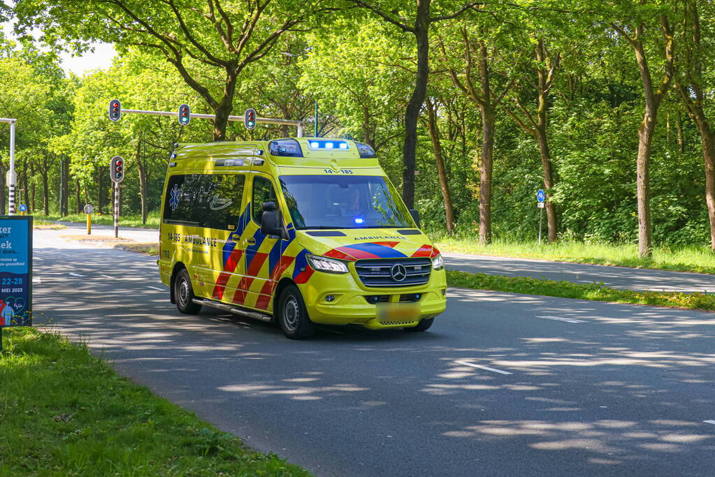 Fietser buitenbewustzijn na botsing