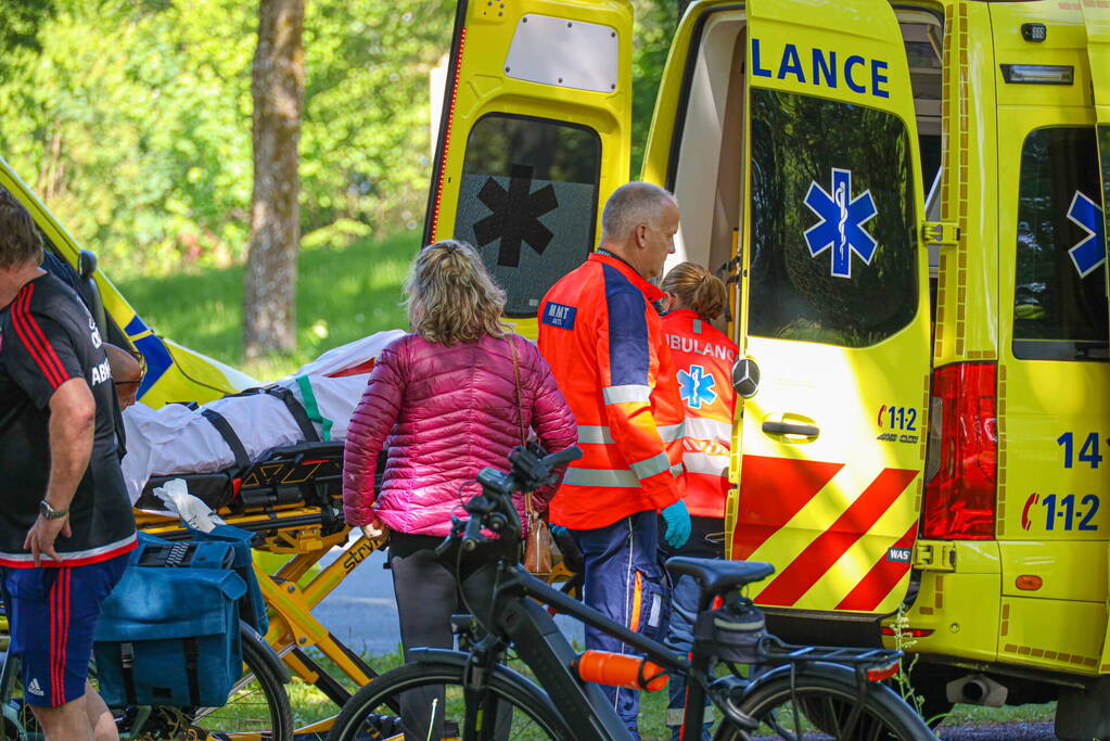 Fietser buitenbewustzijn na botsing
