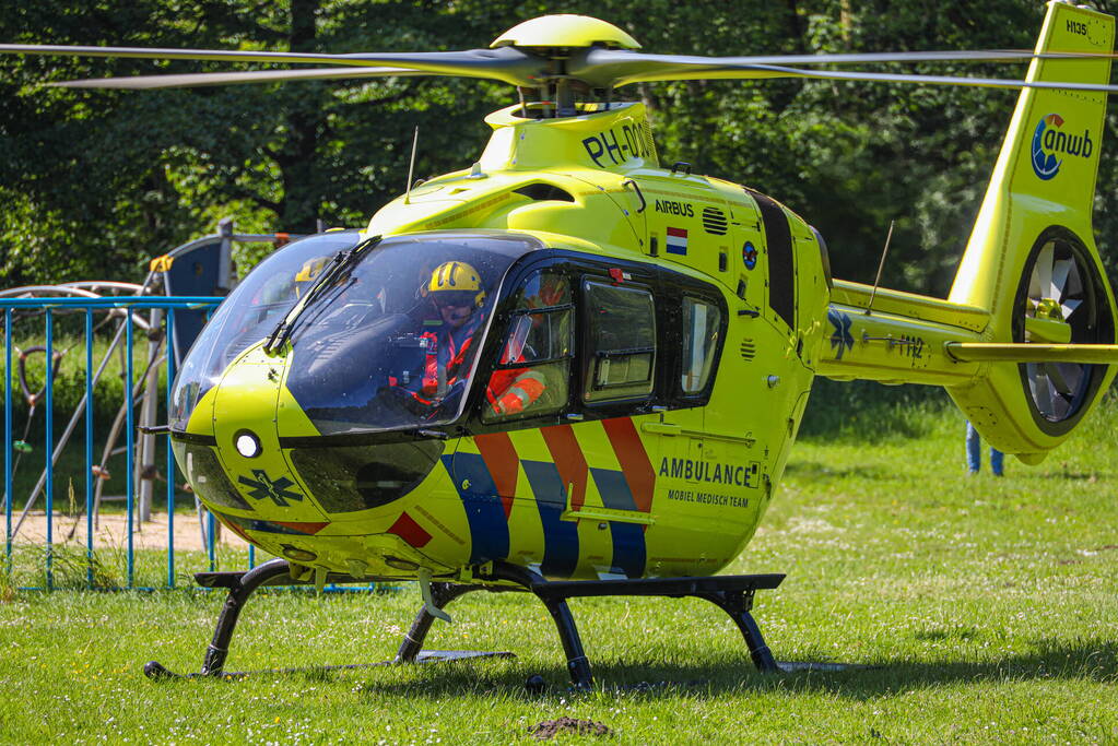 Fietser buitenbewustzijn na botsing