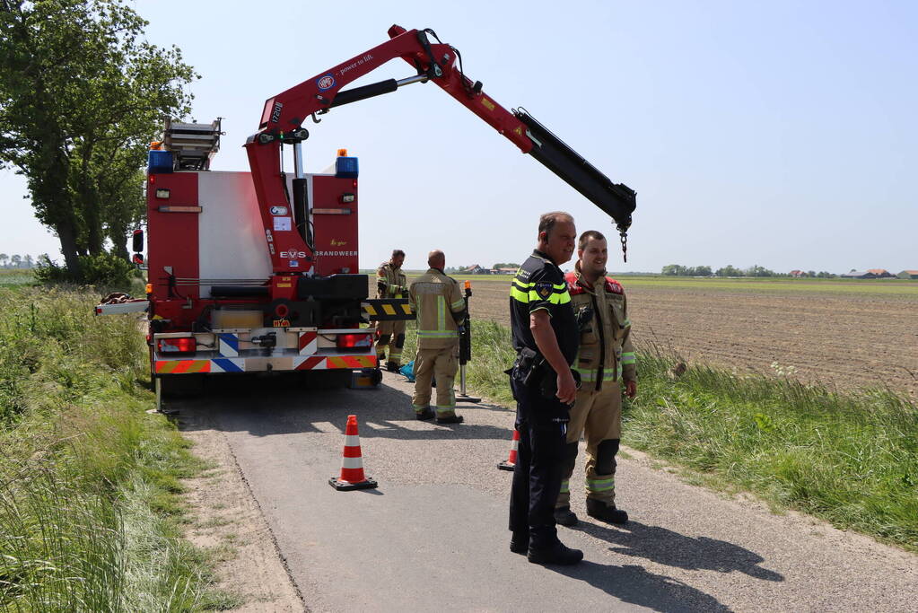 Man belandt met scootmobiel in sloot