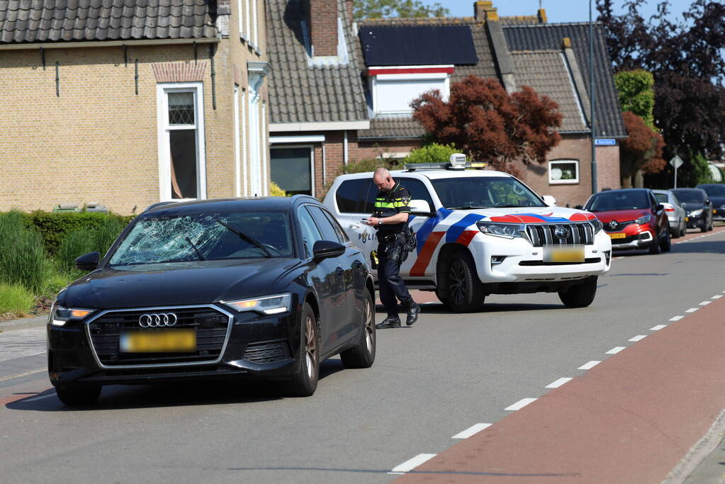 Fietser aangereden door personenauto
