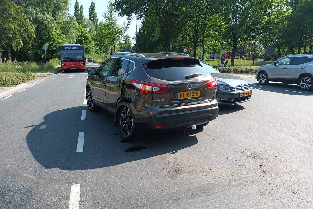 Motorrijder gewond bij botsing met auto op kruising