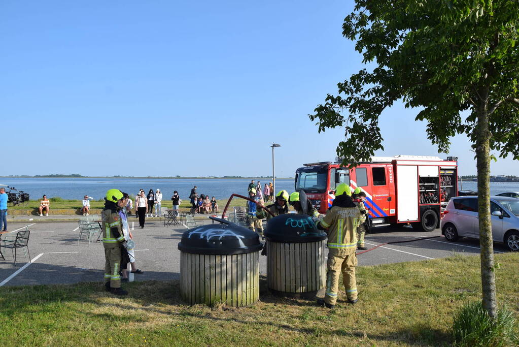 Container in brand door BBQ
