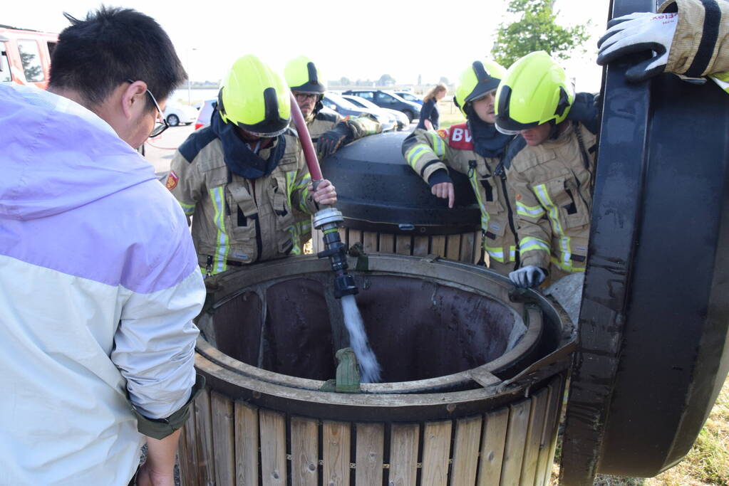 Container in brand door BBQ