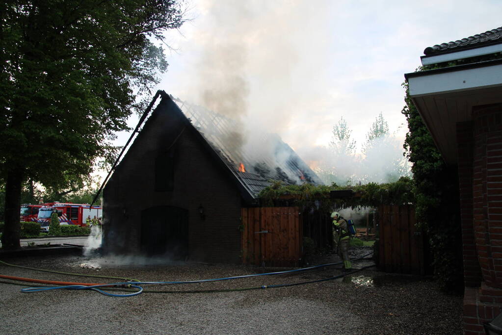 Schuur van restaurant verwoest door brand