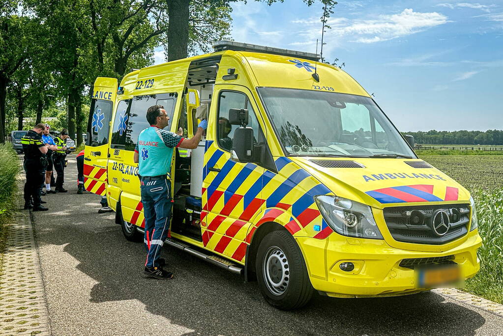 Wielrenner ernstig gewond na verkeersruzie
