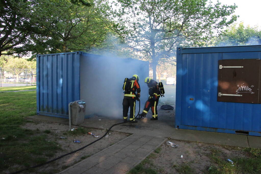 Brandend afval snel geblust