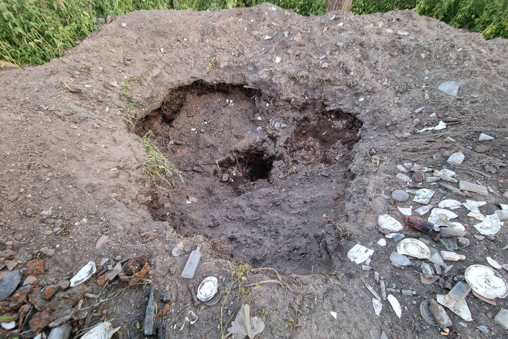 Raadselachtig gat ontdekt langs dijk