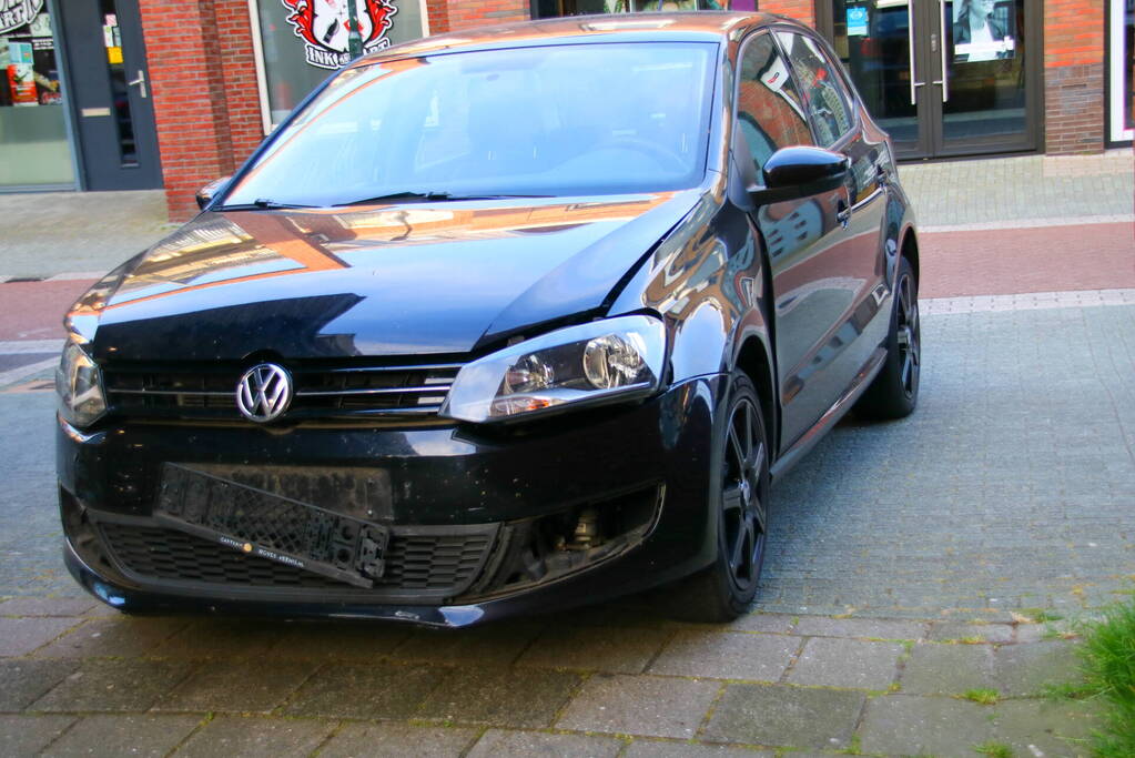 Twee personen nagekeken na ongeval op kruising