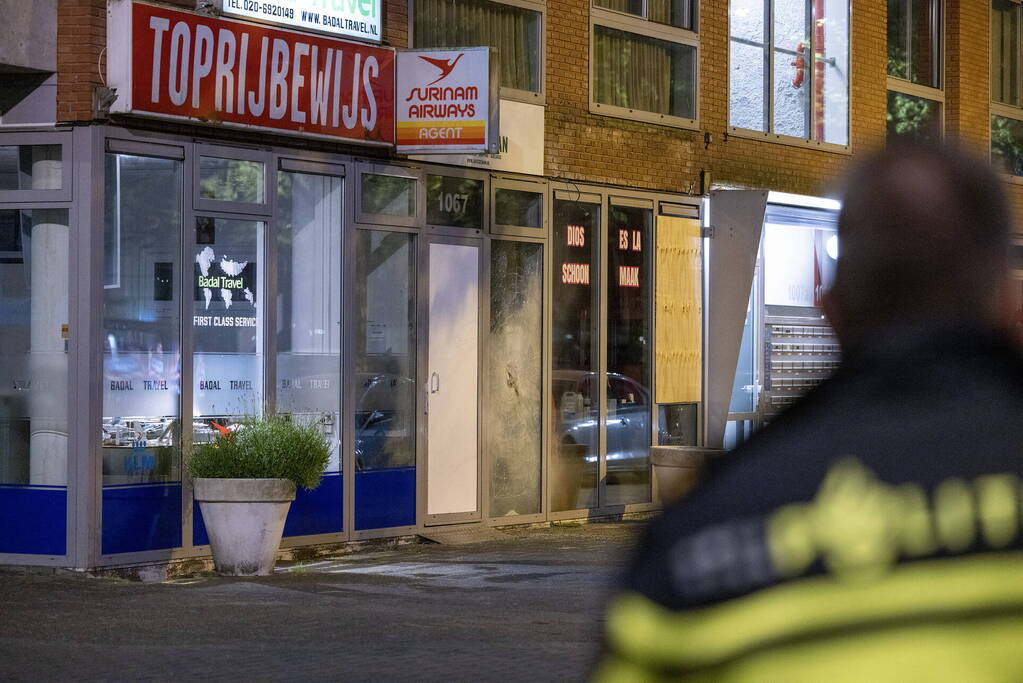 Weer ontploffing bij Suri-Change