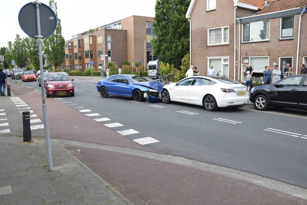 Veel schade bij frontale botsing