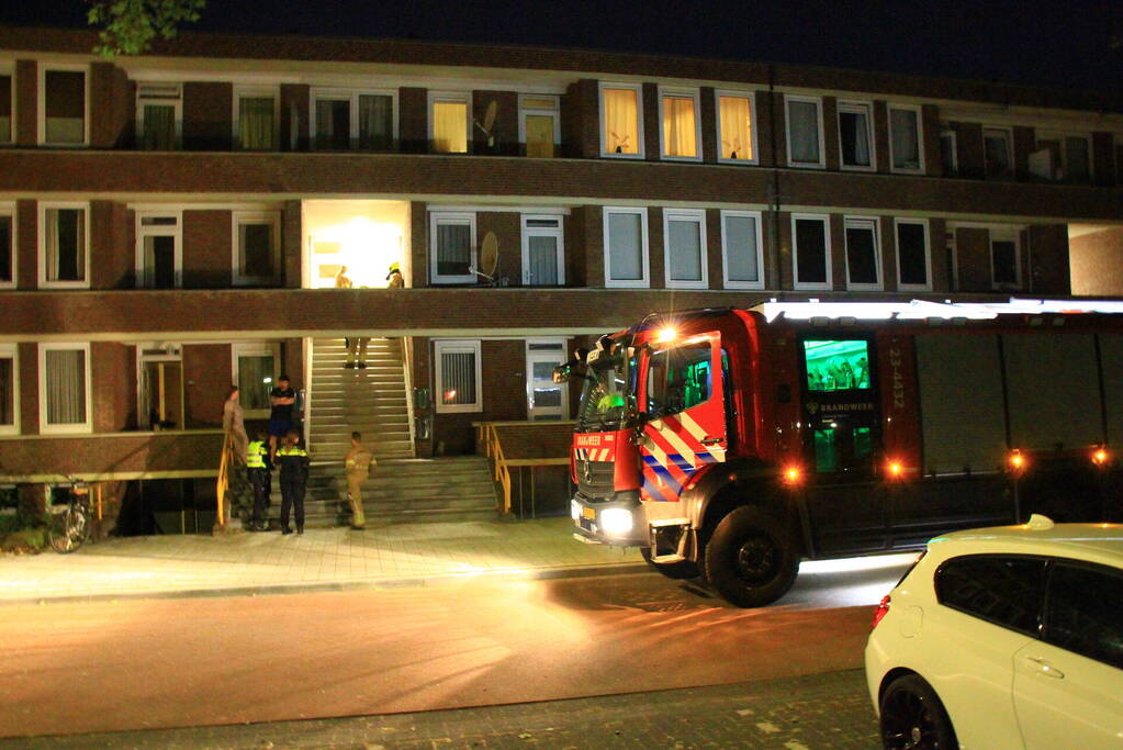 Buurtbewoners schakelen brandweer in voor rookmelder