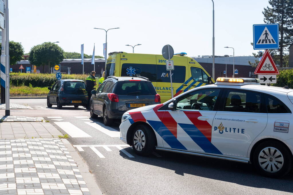 Fietser aangereden op rotonde