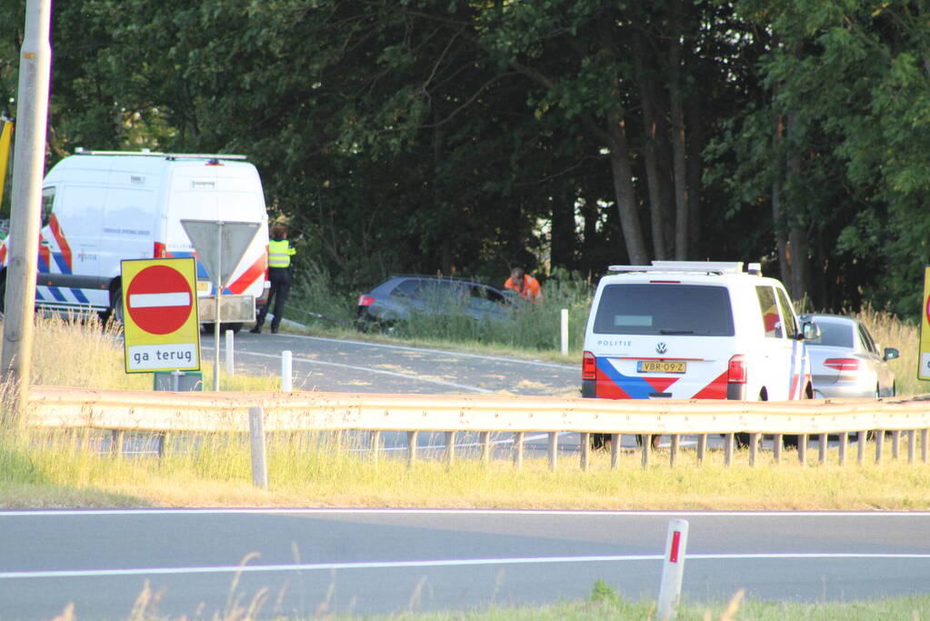 Ernstig ongeval op afrit van snelweg