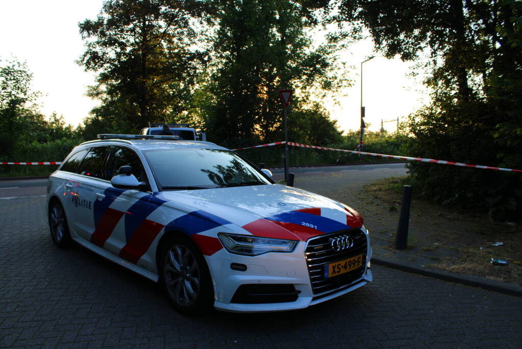 Automobilist laat fietser zwaargewond achter