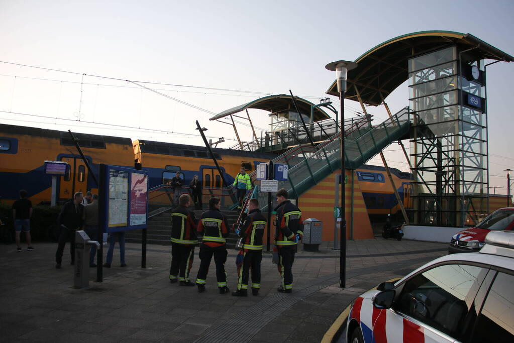 Treinverkeer gestremd wegens medische noodsituatie, traumahelikopter ingezet