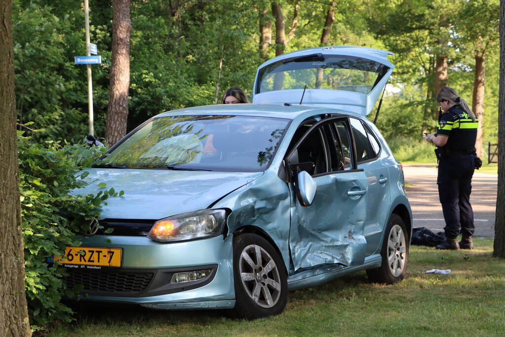 Veel schade bij frontale aanrijding