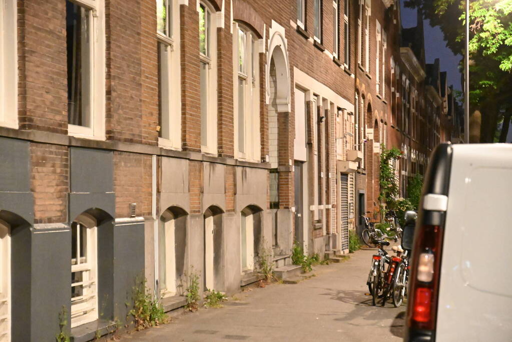 Brandstichting na knal bij rolluik coffeeshop