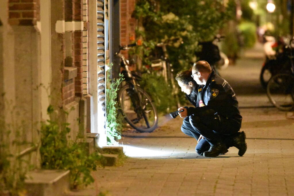 Brandstichting na knal bij rolluik coffeeshop