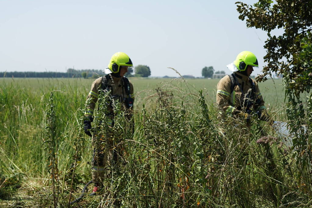 Meters in vlammen opgegaan bij brand in recreatiegebied De Vliegers