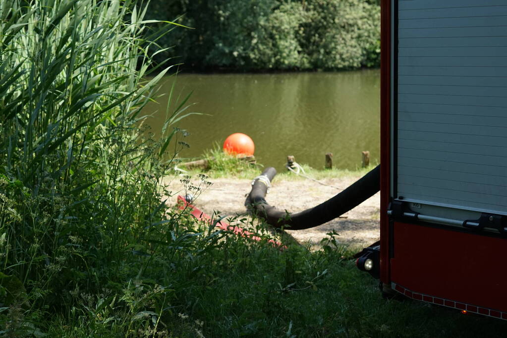 Meters in vlammen opgegaan bij brand in recreatiegebied De Vliegers