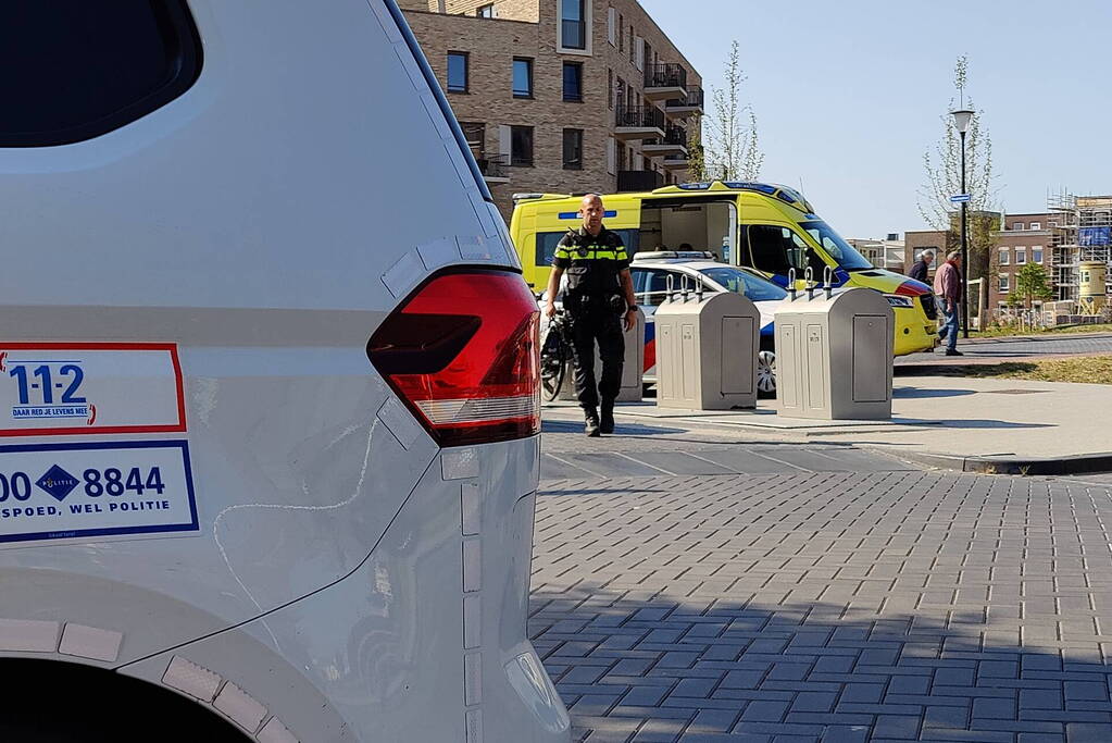 Twee personen door politie meegenomen bij mogelijke steekpartij