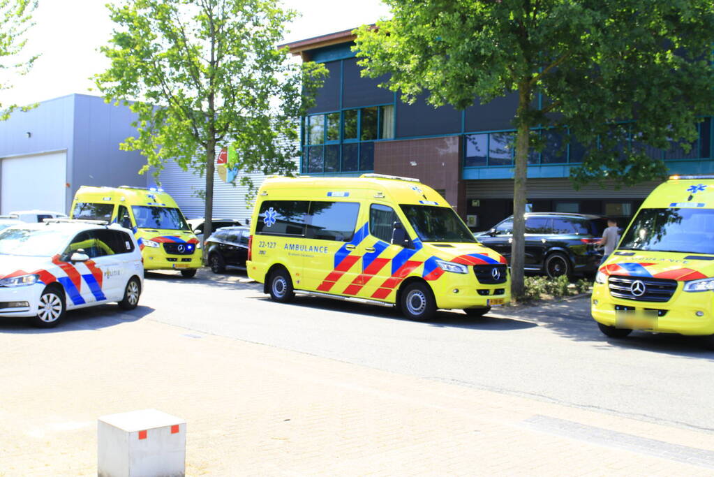 Twee gewonden na steekpartij, persoon aangehouden