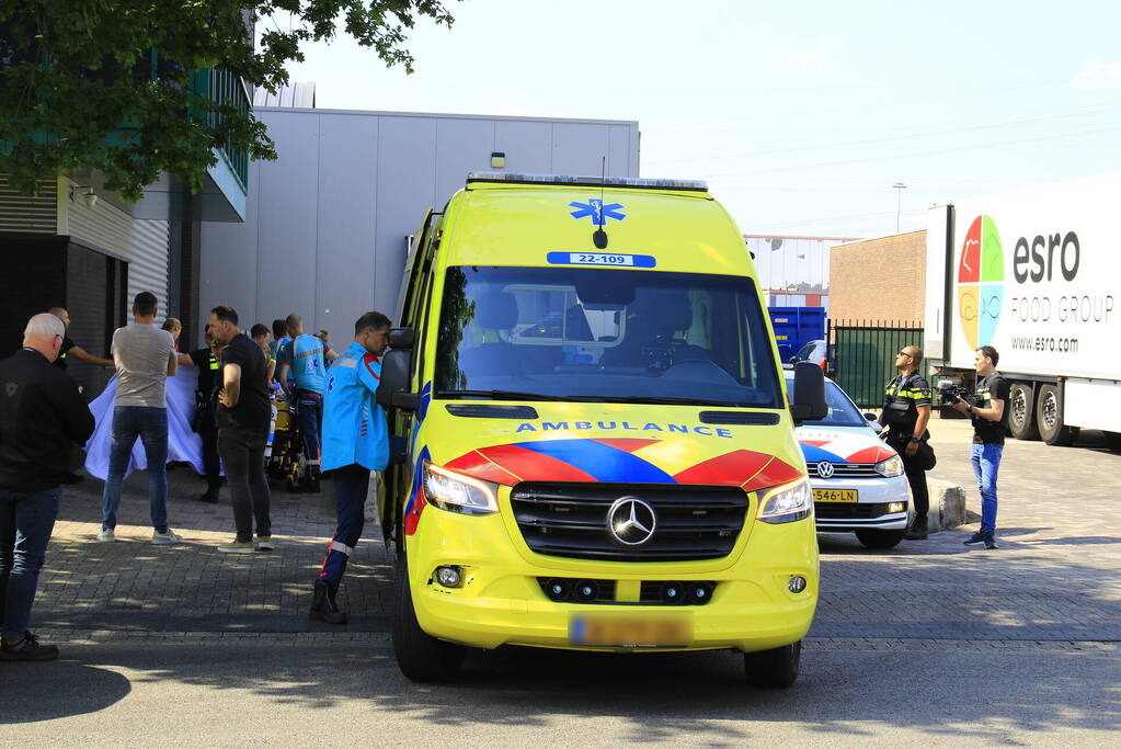 Twee gewonden na steekpartij, persoon aangehouden