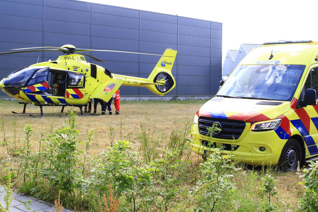 Twee gewonden na steekpartij, persoon aangehouden